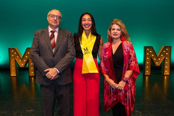 homenaje-nuevos-especialistas-2025-medicoslaspalmas-1253E0D5A4-EE24-5286-2D66-4F7596CDDD59.jpg