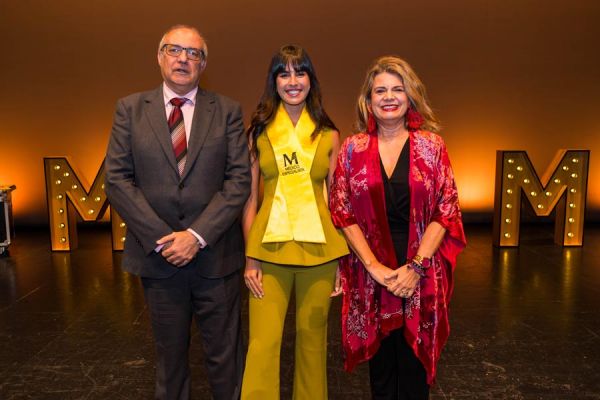 homenaje-nuevos-especialistas-2025-medicoslaspalmas-16FB071743-619D-CB06-B810-060983598CBA.jpg