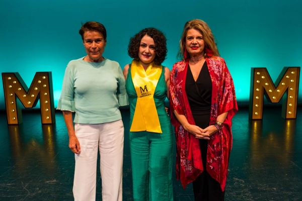 homenaje-nuevos-especialistas-2025-medicoslaspalmas-271D8D5365-0703-250E-CED6-453054AC5D3E.jpg